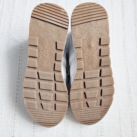 Gap Gapfit Knit Athletic Shoe Sneaker White Stretch Athleisure Lounge Work 7 New - Picture 8 of 16